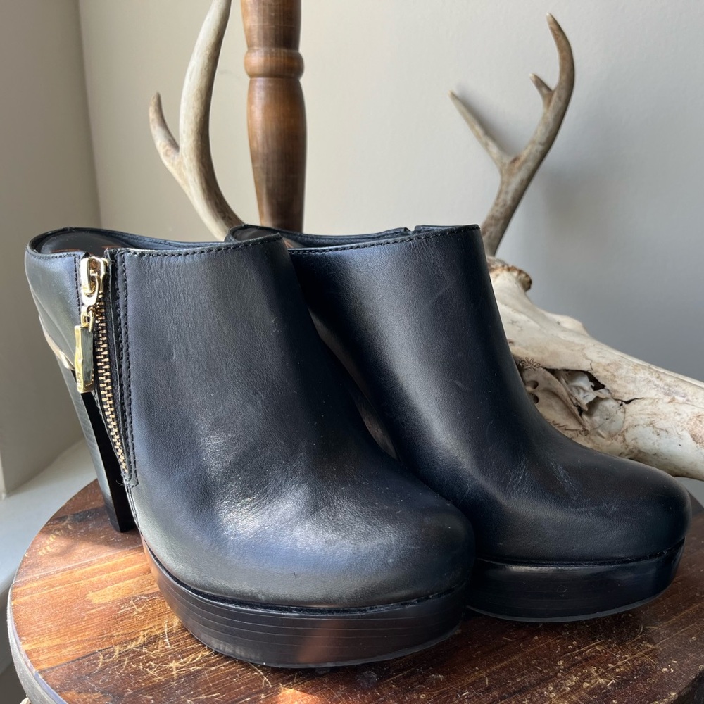 Diane von Fürstenberg Leather Mules/Clogs